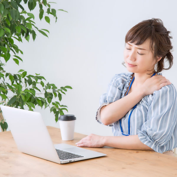 神田大手町のメディカルスポーツ整骨院鍼灸院は肩こり、首こり、頚肩腕症候群に対応します