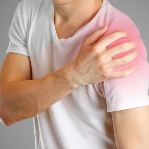 神田・大手町で肩の痛み・肩関節周囲炎（四十肩・五十肩）はメディカルスポーツ整骨院鍼灸院