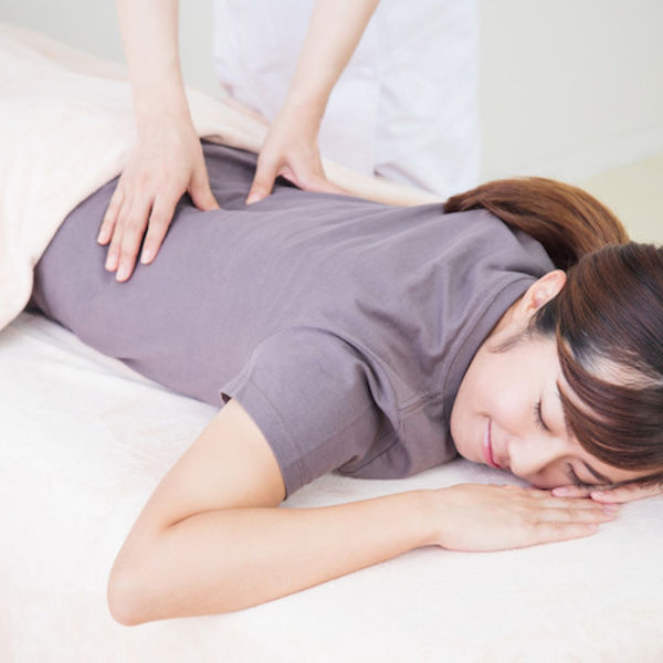 千代田区丸の内で整体、腰痛、ぎっくり腰は神田大手町のメディカルスポーツ整骨院鍼灸院にご相談下さい