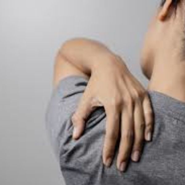 神田、大手町のメディカルスポーツ整骨院鍼灸院で肩の腱板炎、腱板損傷、野球肩、、水泳肩の施術