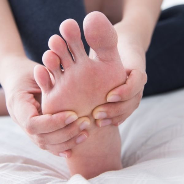 足底、足裏、かかとの痛みでお困りの方は神田・大手町のメディカルスポーツ整骨院鍼灸院に